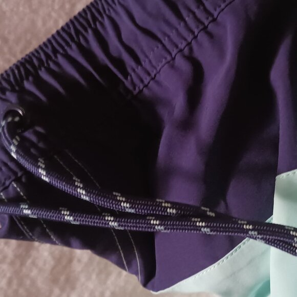 Men's IZOD 2XL Bathing Suit - Picture 3 of 4